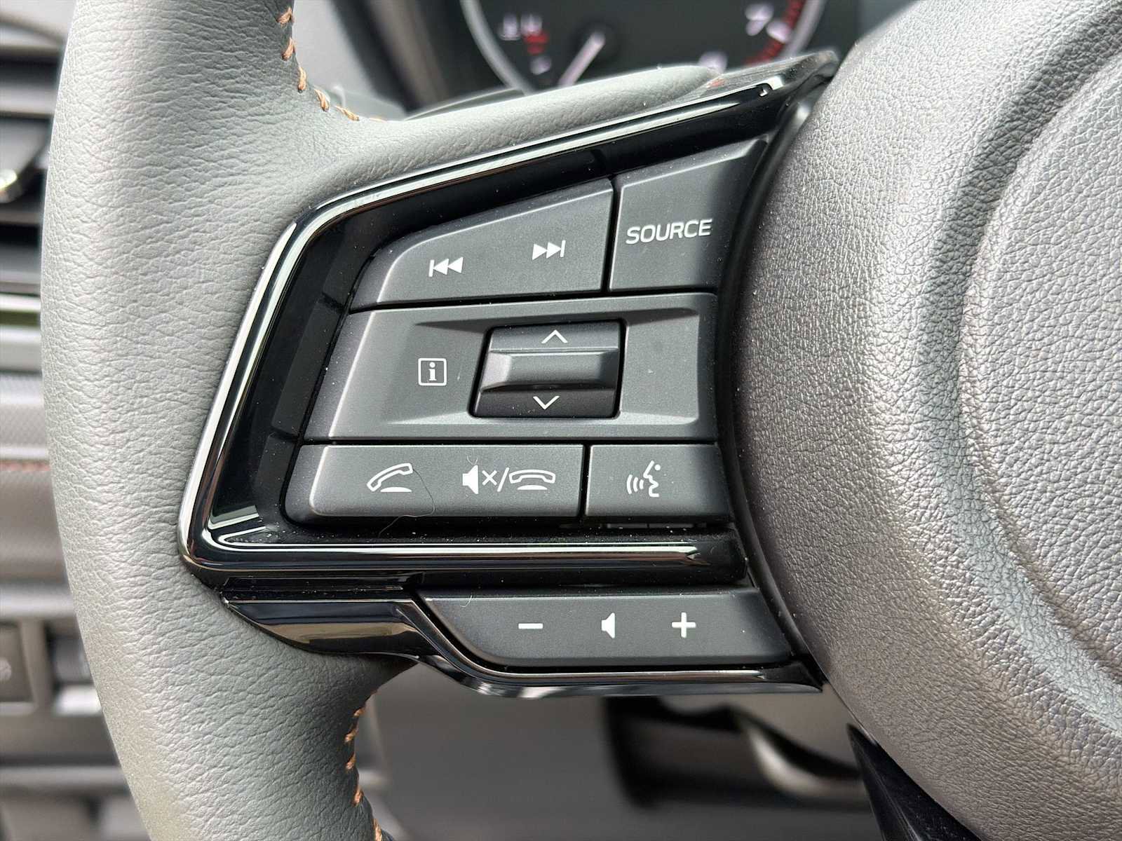 Certified 2025 Subaru Forester Touring w/ Popular Package - Touring AWD/4WD image 21