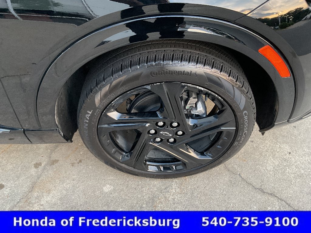 Used 2025 Chevrolet Equinox EV RS AWD/4WD image 13
