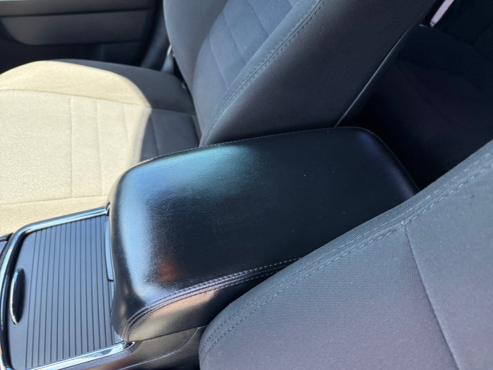 Used 2014 Dodge Charger R/T w/ Blacktop Package RWD image 14