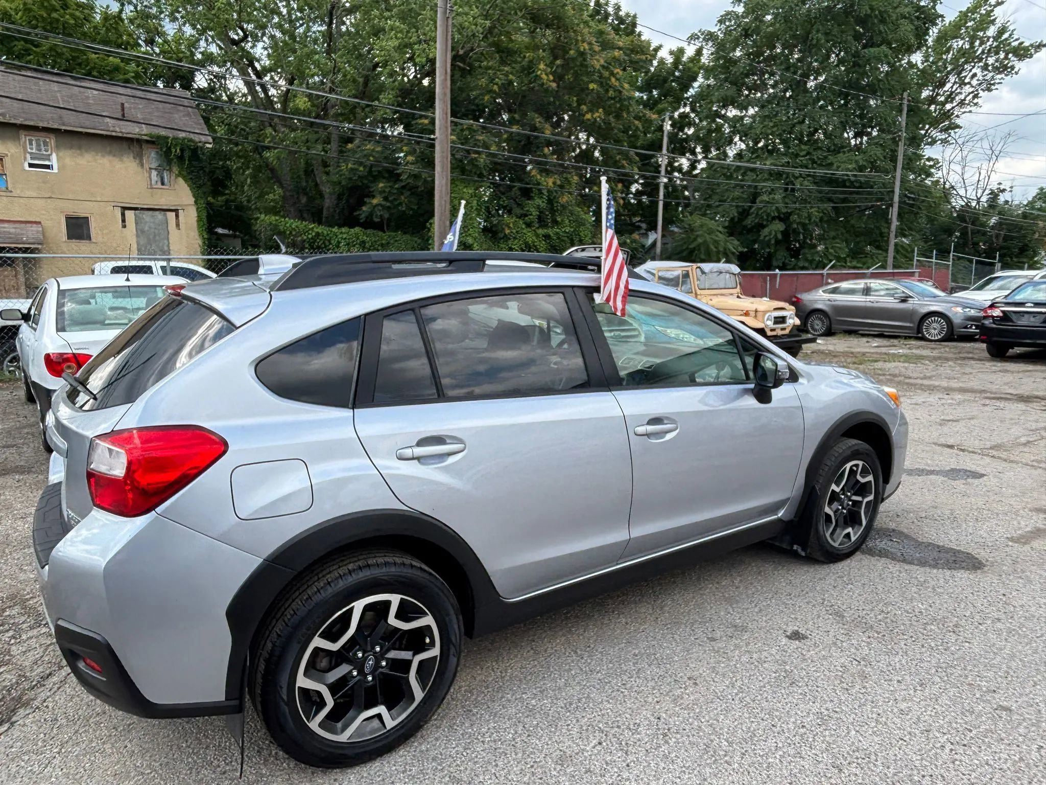Used 2017 Subaru Crosstrek 2.0i Limited w/ Popular Package #2 image 8