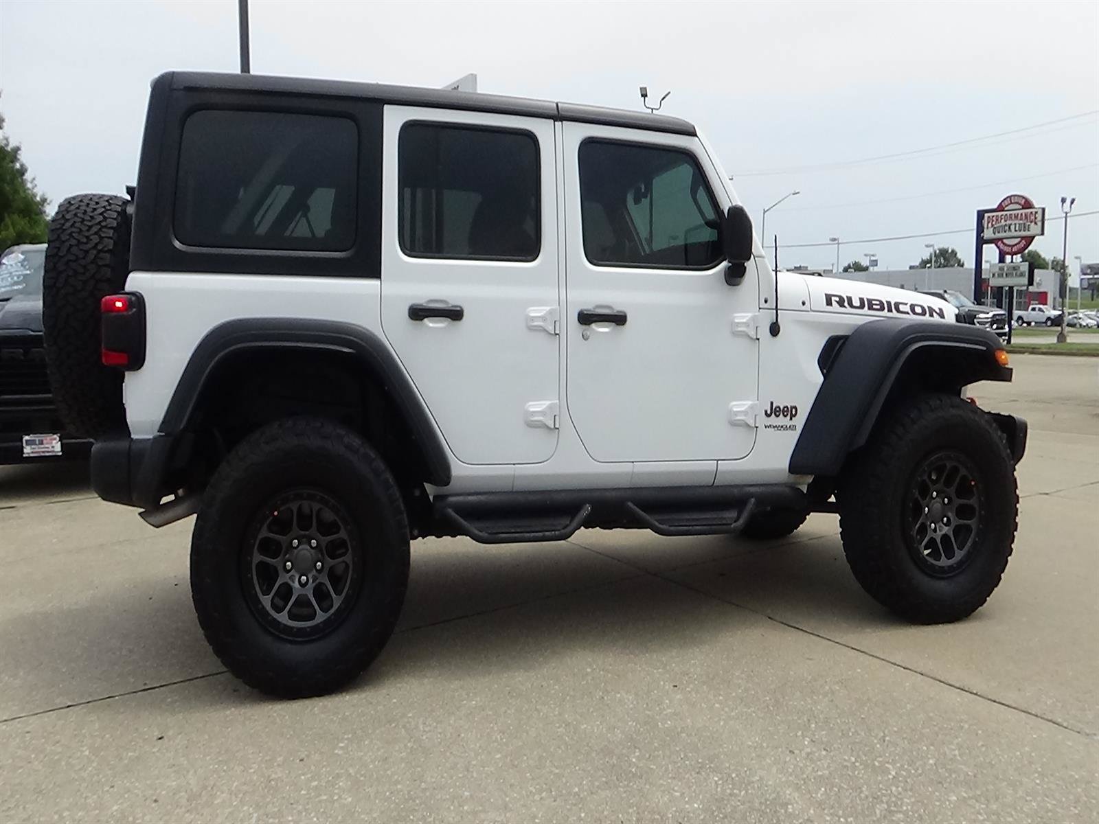 Certified 2022 Jeep Wrangler Unlimited Rubicon w/ Xtreme Recon 35" Tire Package AWD/4WD image 5