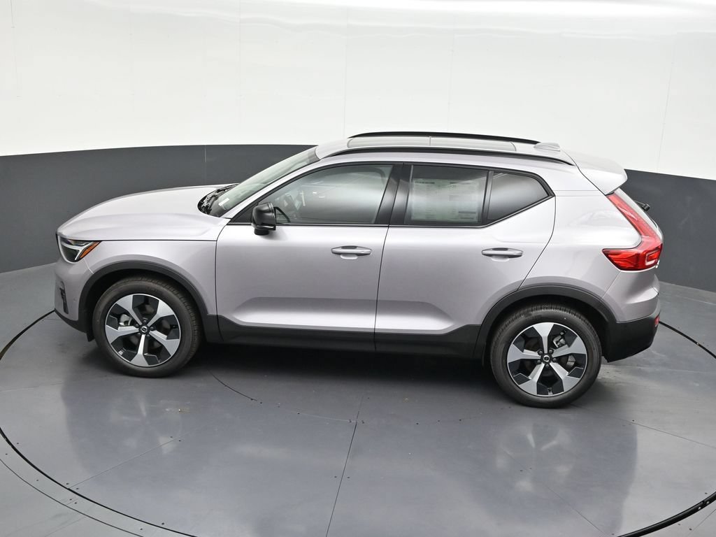 New 2026 Volvo XC40 B5 Plus w/ Climate Package AWD/4WD image 18