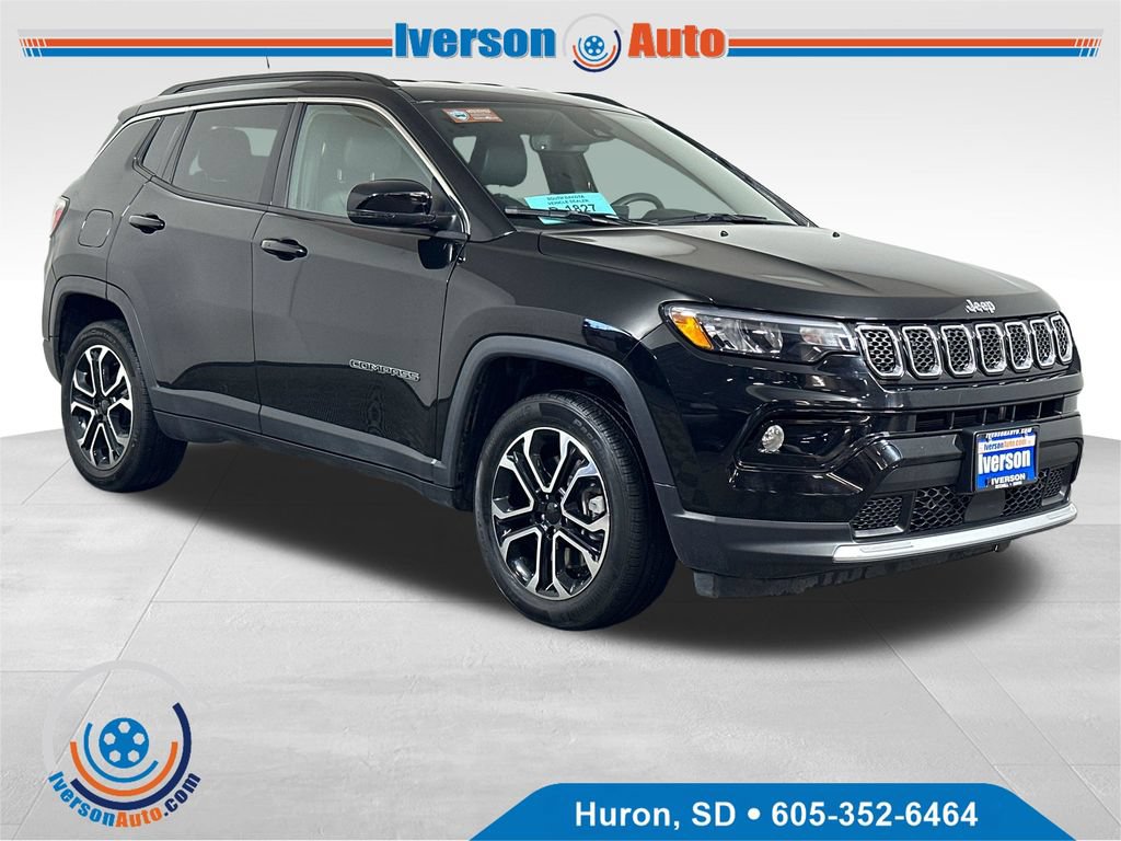 Used 2023 Jeep Compass Limited AWD/4WD image 1