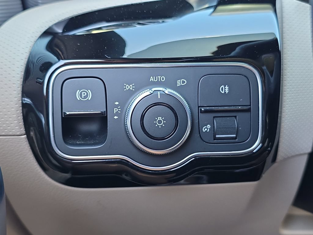 Certified 2020 Mercedes-Benz A 220 image 27