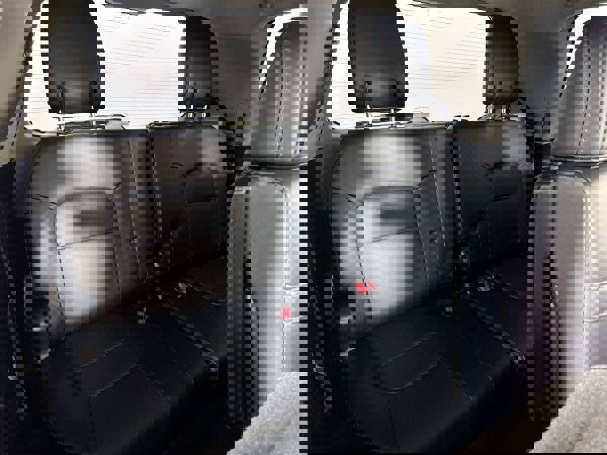 Used 2017 Toyota Land Cruiser image 36