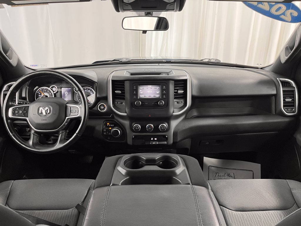 Used 2022 RAM 1500 Big Horn AWD/4WD image 2