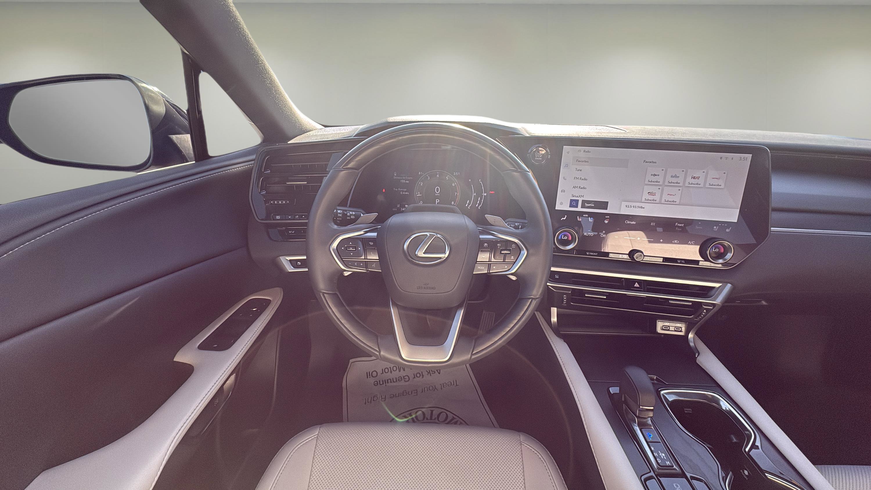 Used 2024 Lexus RX 350 FWD image 11