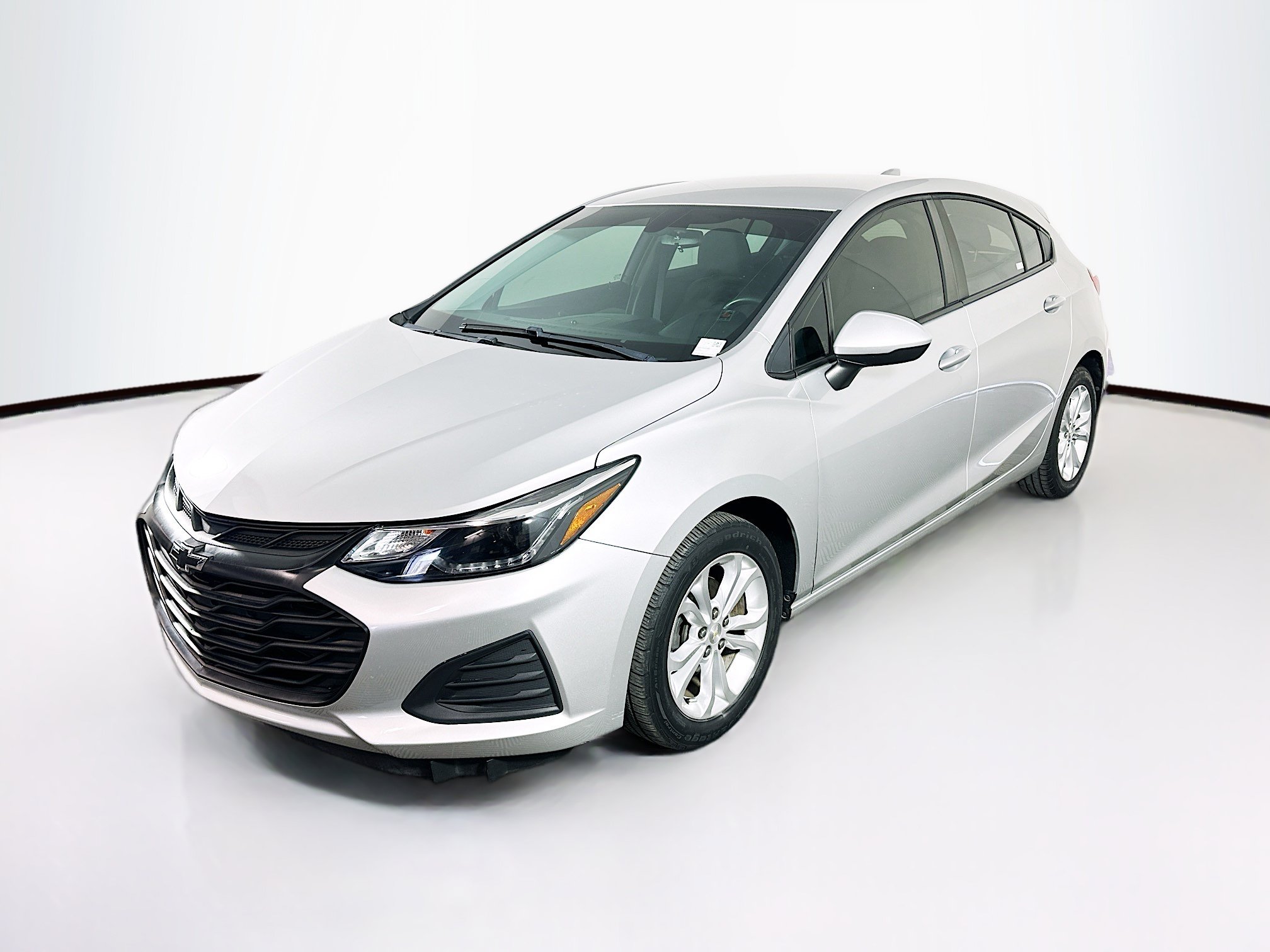 Used 2019 Chevrolet Cruze LT FWD image 3