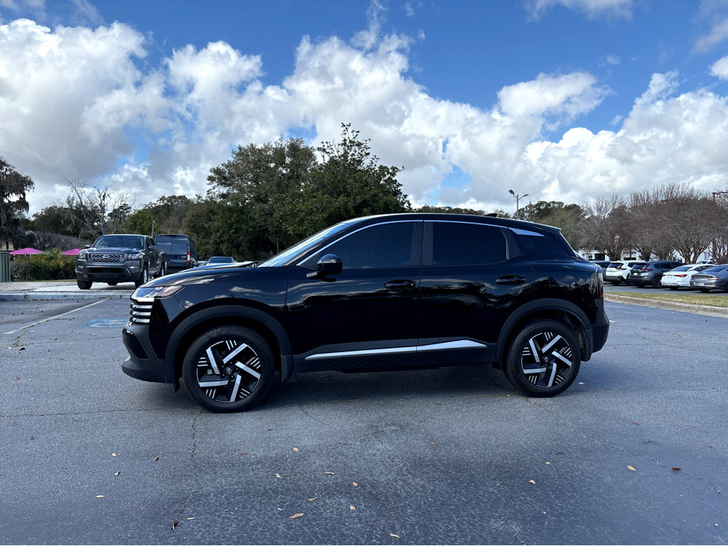 Used 2025 Nissan Kicks SV FWD image 23