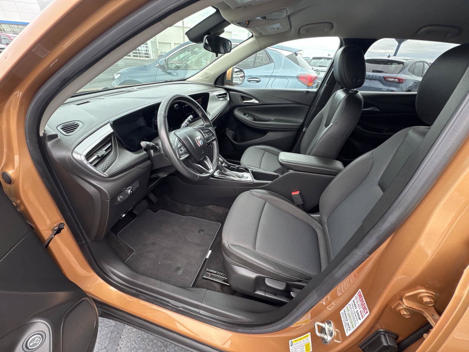 Used 2024 Buick Encore GX Preferred FWD image 7