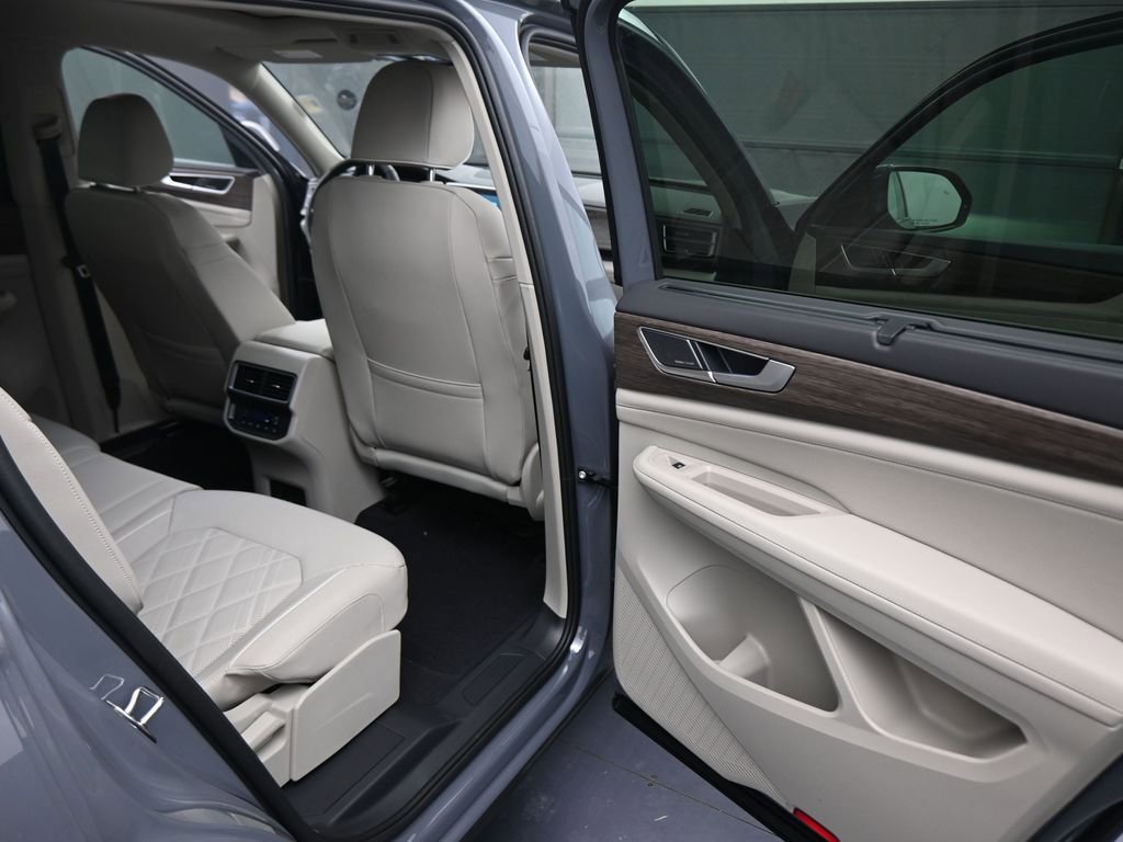 New 2026 Volkswagen Atlas SEL Premium R-Line image 41