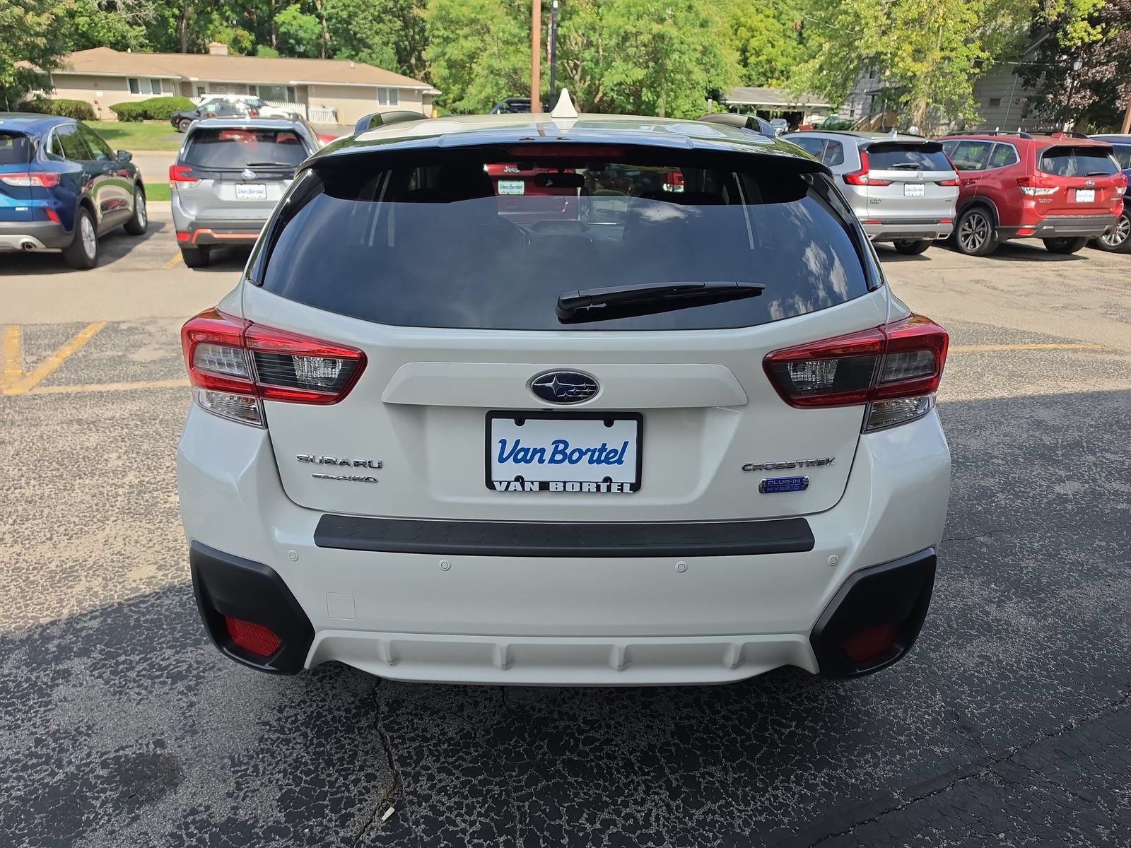 Used 2022 Subaru Crosstrek Hybrid AWD/4WD image 6