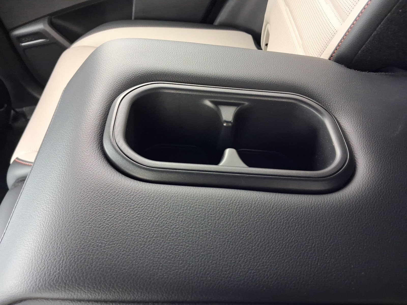 Used 2025 Honda CR-V Sport Touring image 27