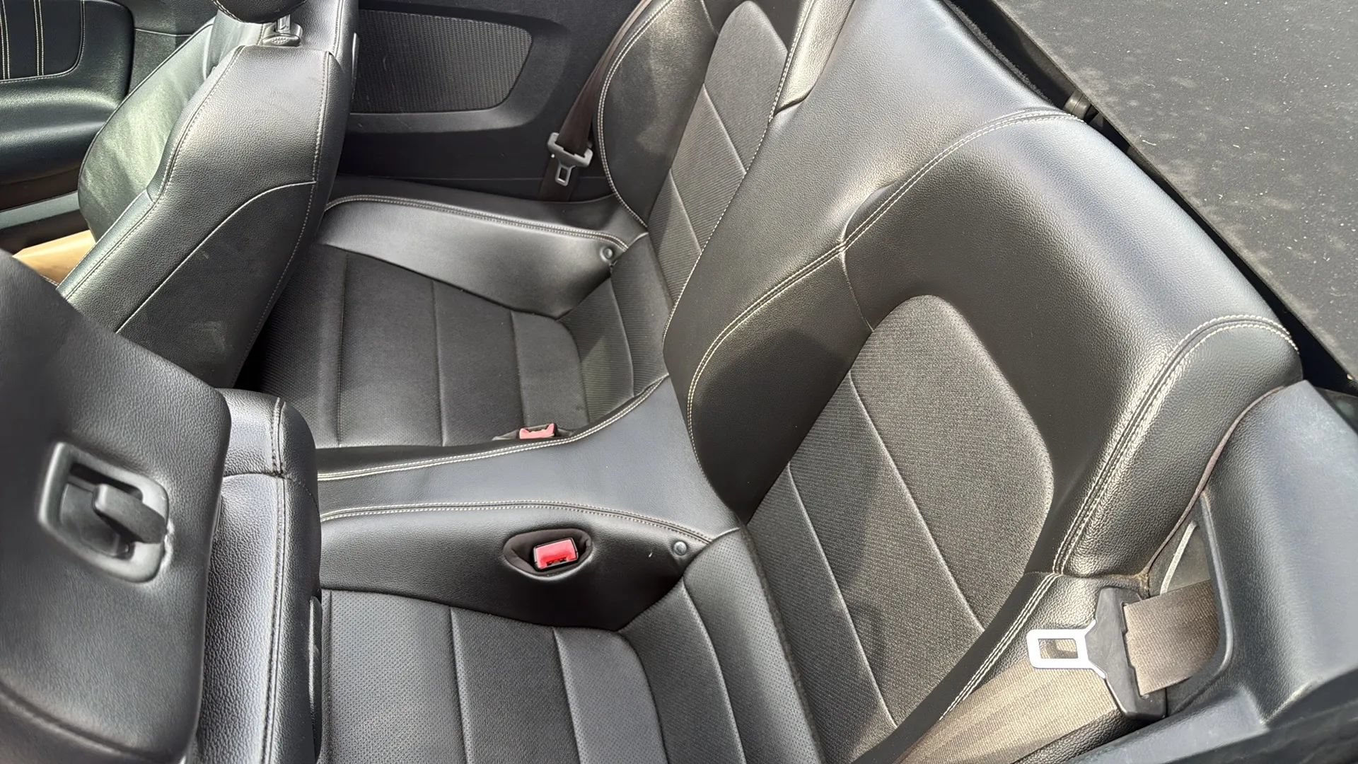 Used 2018 Ford Mustang Premium RWD image 8