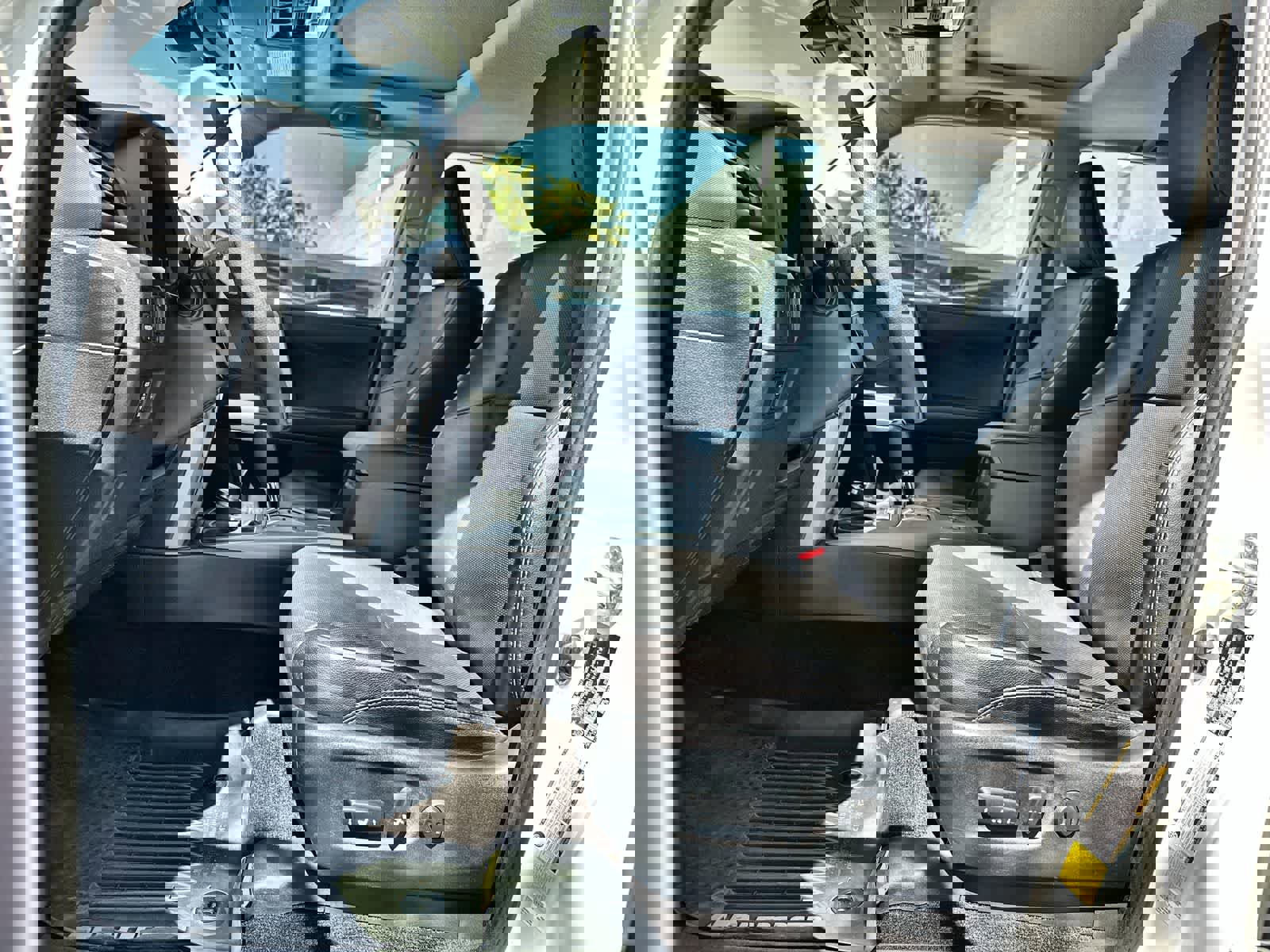 Used 2022 Toyota 4Runner Limited image 3