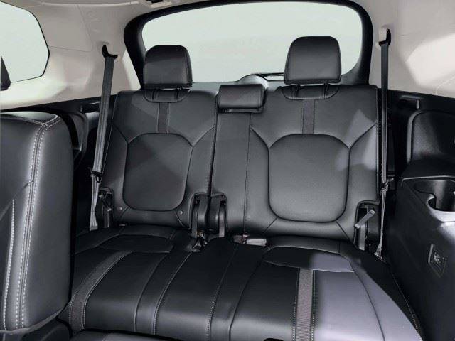 Used 2025 Honda Pilot EX-L image 45