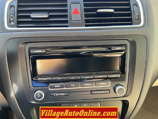 Used 2013 Volkswagen Jetta TDI FWD image 41