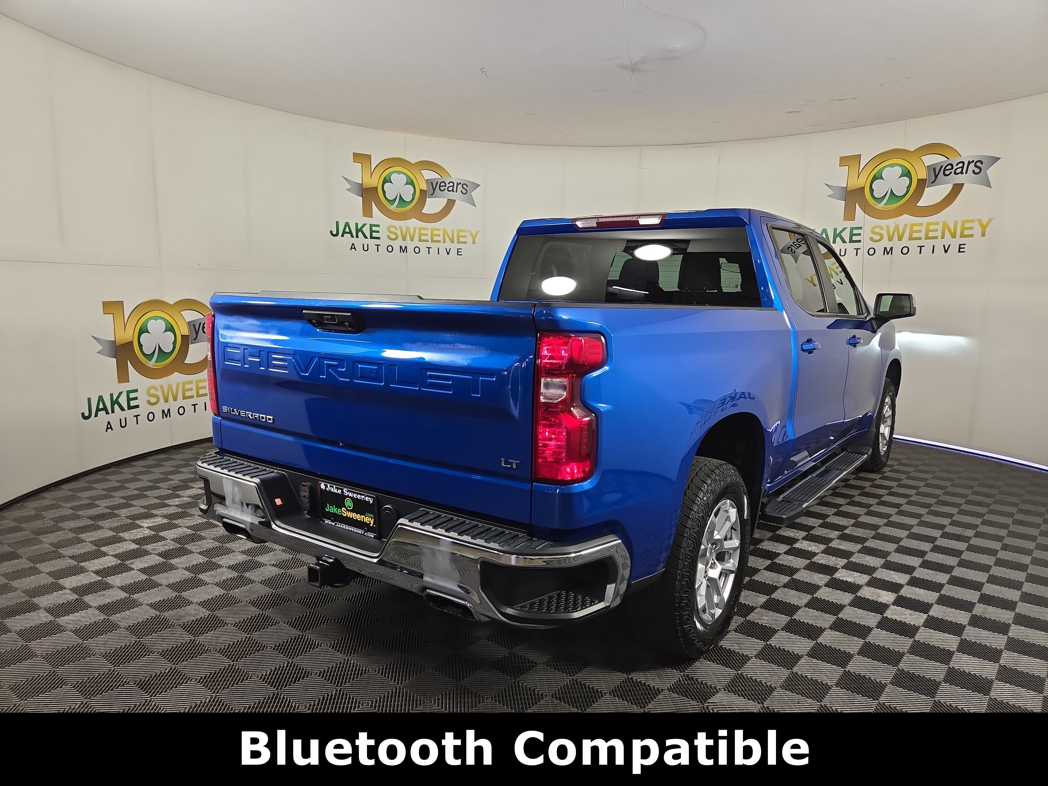 Certified 2024 Chevrolet Silverado 1500 LT w/ Z71 Off-Road Package AWD/4WD image 9