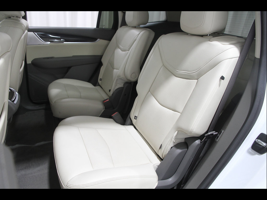 Used 2023 Cadillac XT6 Premium Luxury AWD/4WD image 21