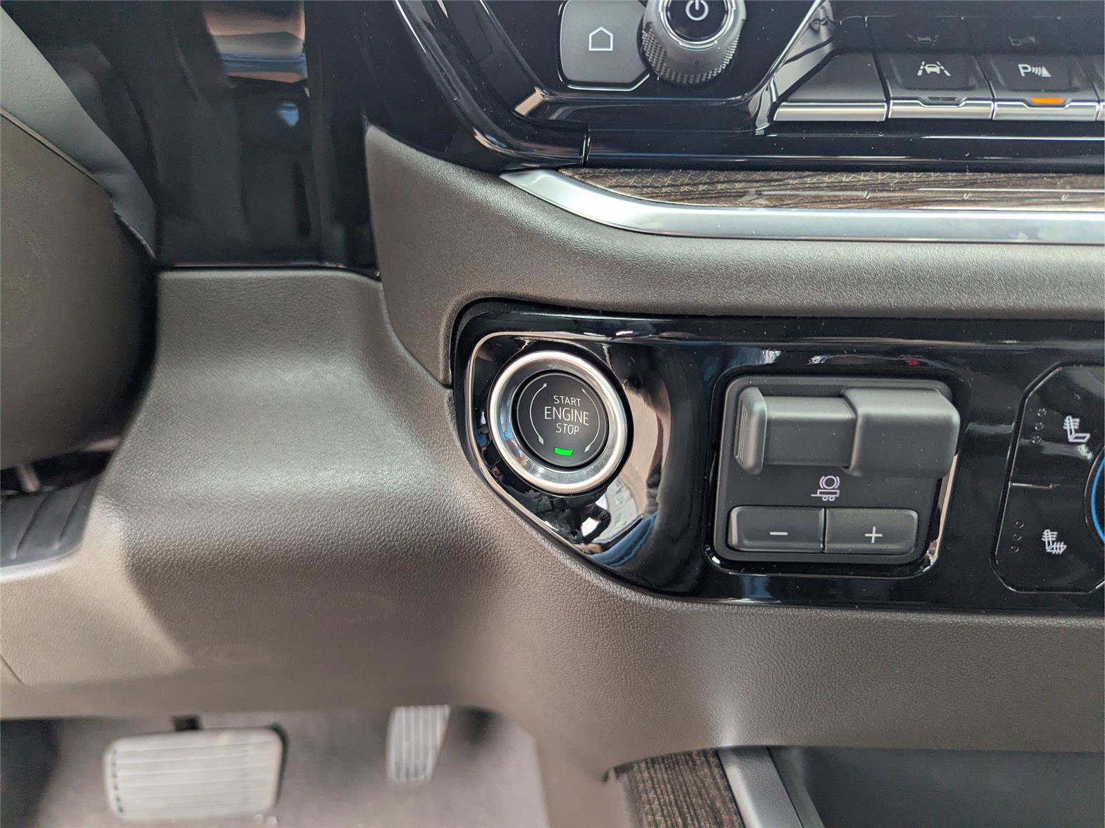 New 2026 Chevrolet Silverado 1500 RST w/ RST All Star Premium Package image 23