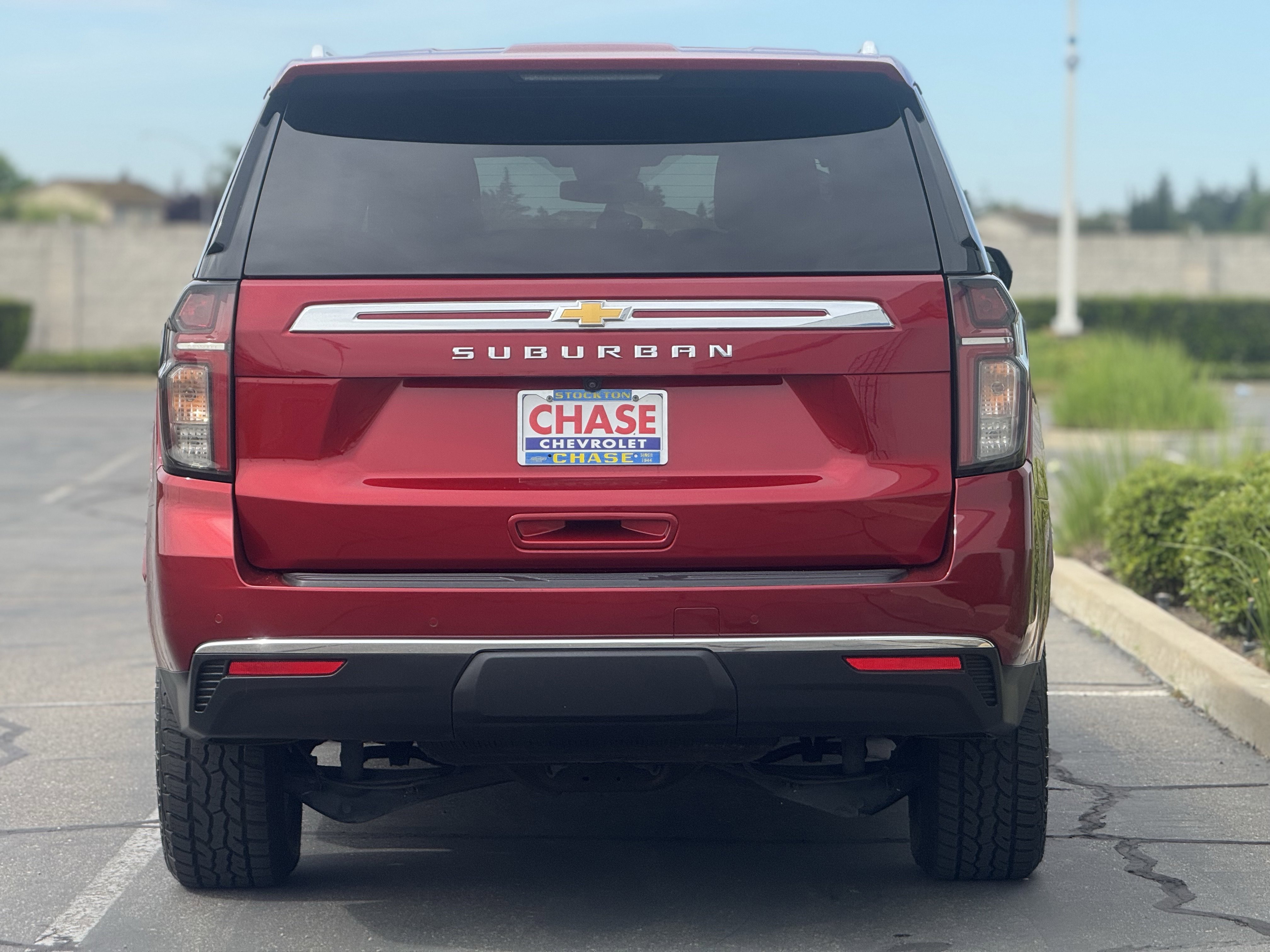 Used 2023 Chevrolet Suburban LS w/ Driver Alert Package AWD/4WD image 6