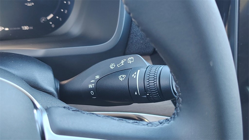 New 2026 Volvo XC90 B6 Plus w/ Protection Package Premier image 17