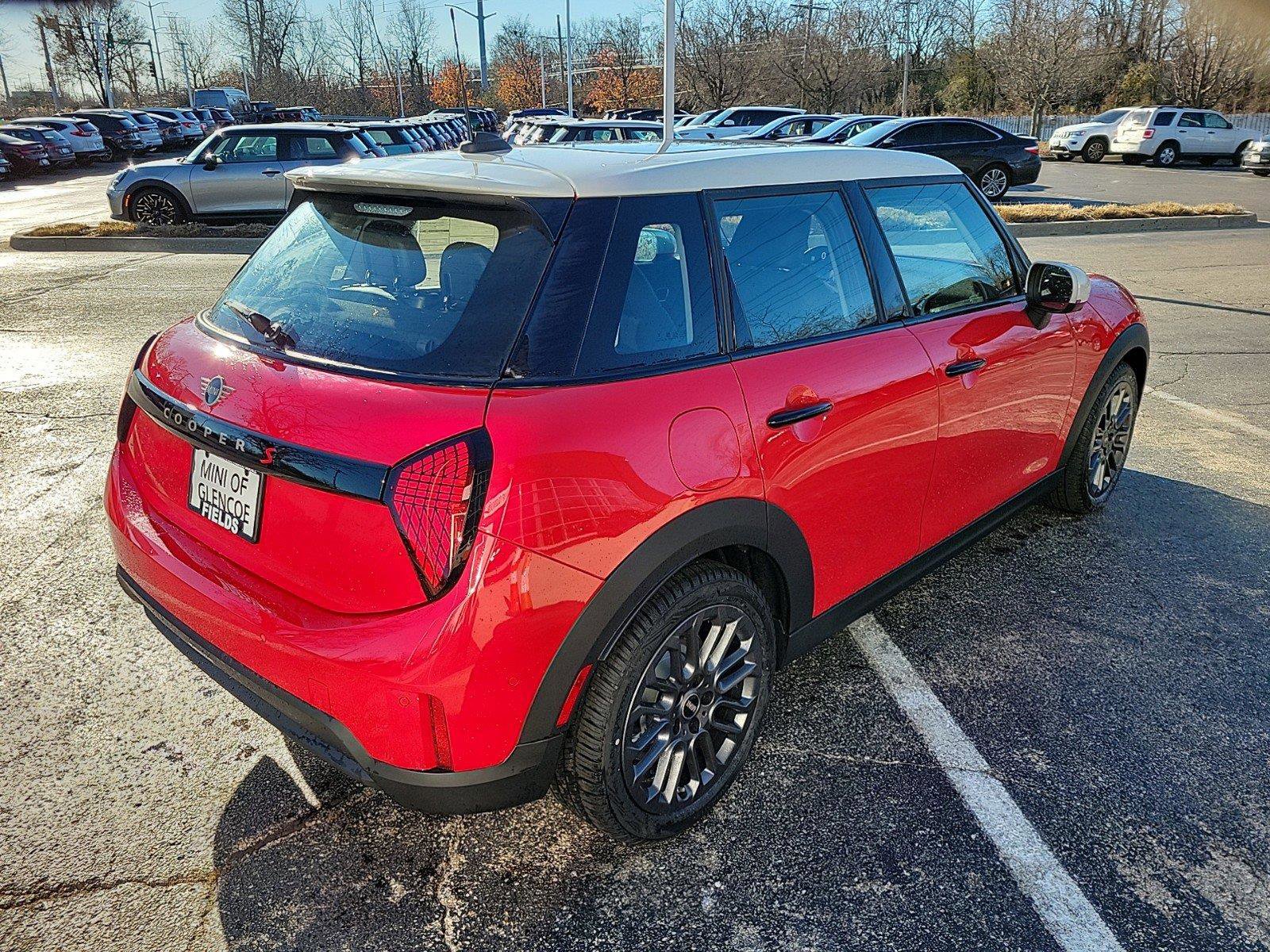 Certified 2025 MINI Cooper S FWD image 8