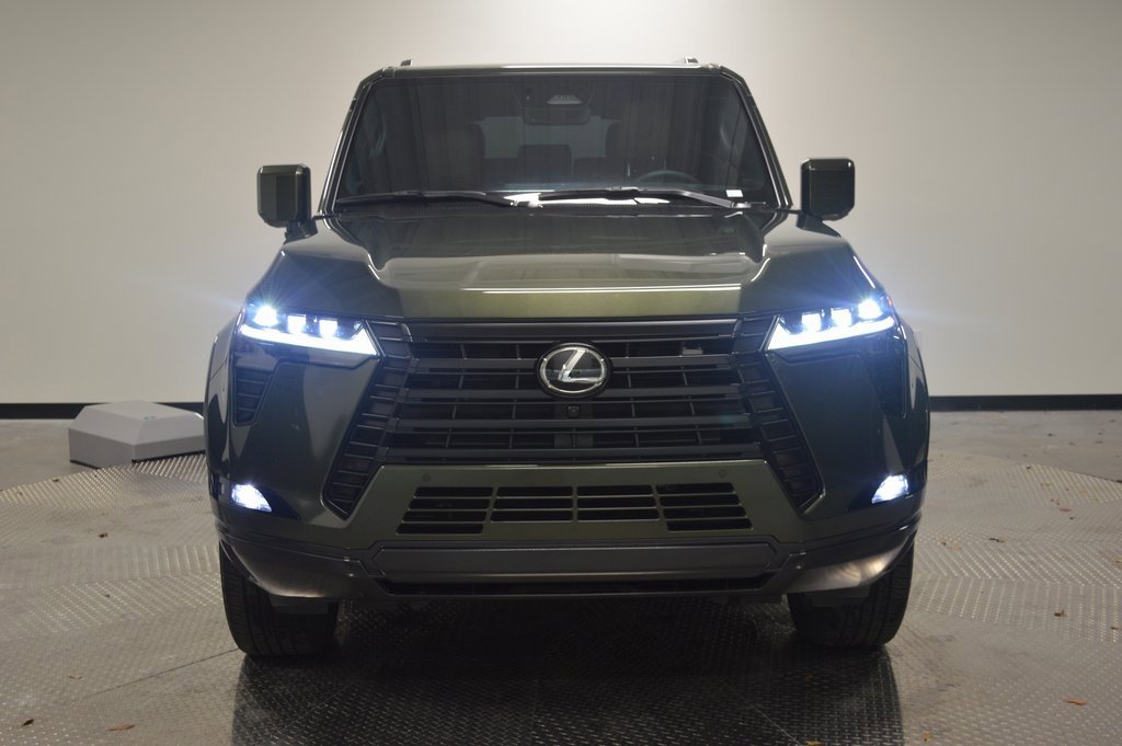 Used 2024 Lexus GX 550 w/ Accessory Package (Z1) image 10