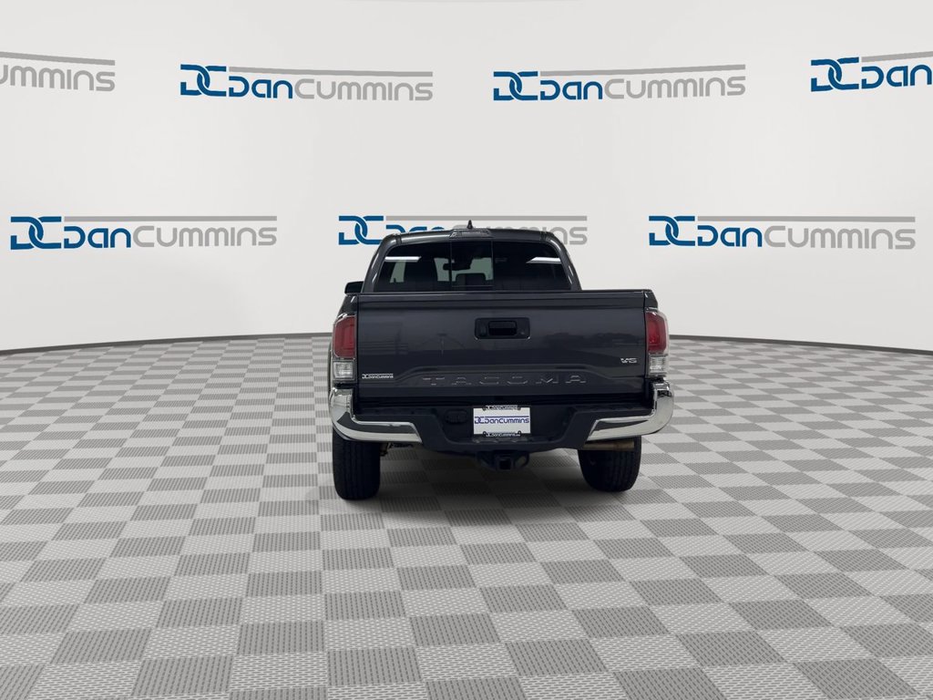 Used 2021 Toyota Tacoma TRD Off-Road AWD/4WD image 7