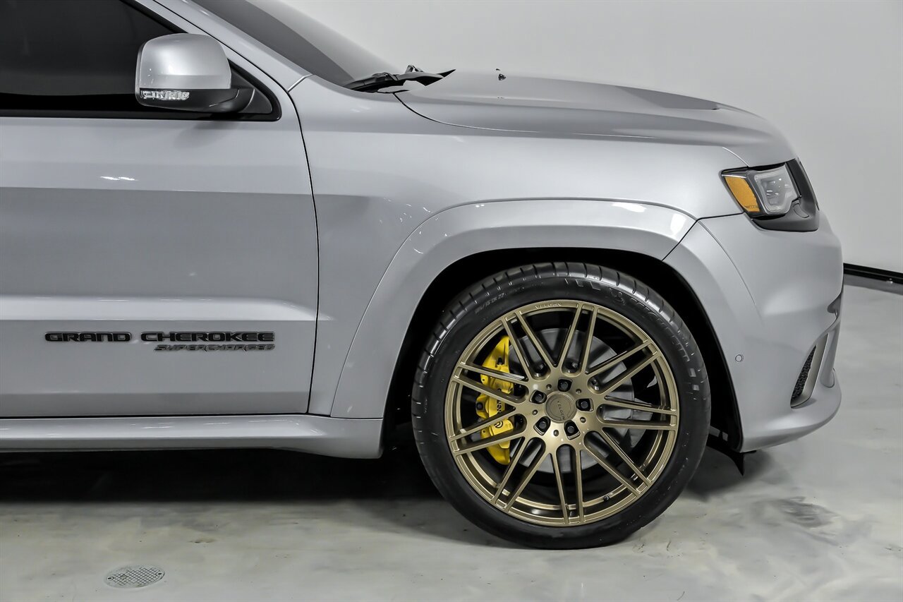 Used 2021 Jeep Grand Cherokee Trackhawk AWD/4WD image 15