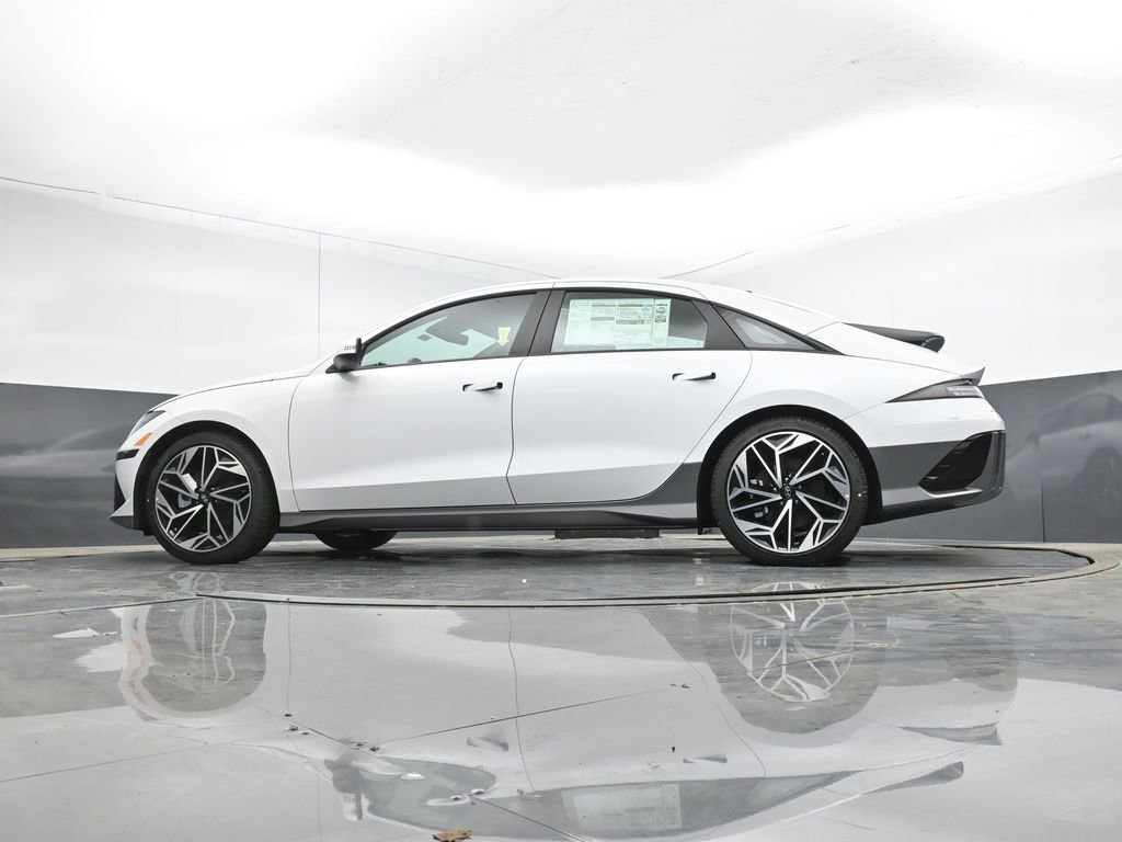 New 2025 Hyundai Ioniq 6 SEL image 12