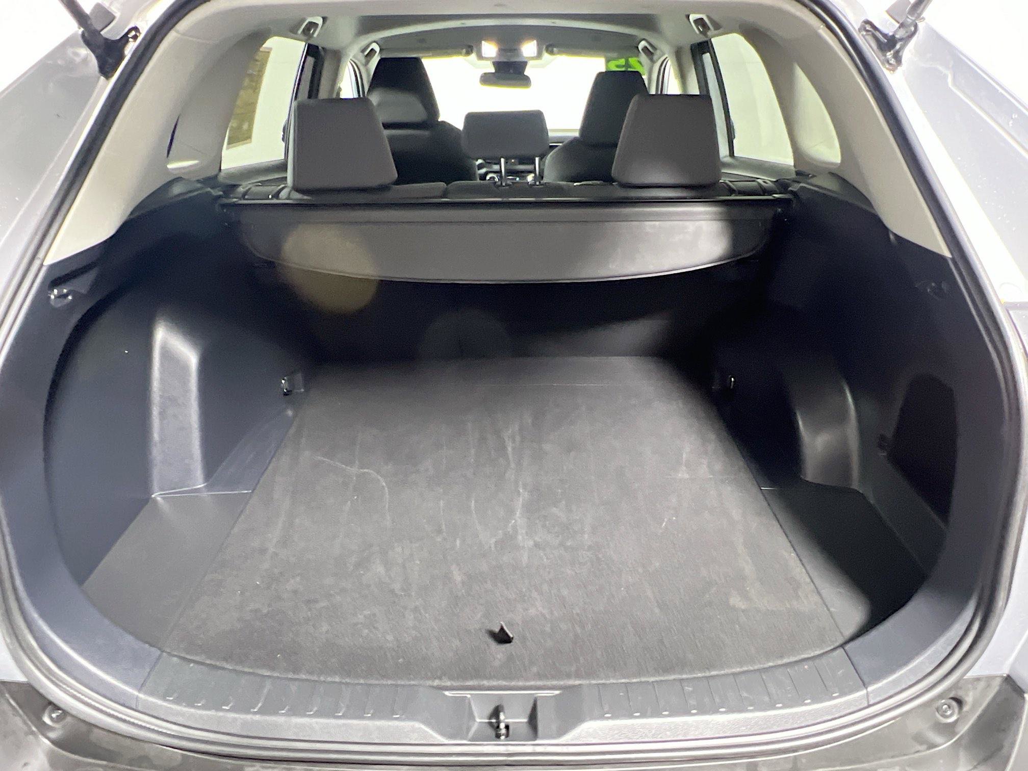 Used 2025 Toyota RAV4 XLE AWD/4WD image 34