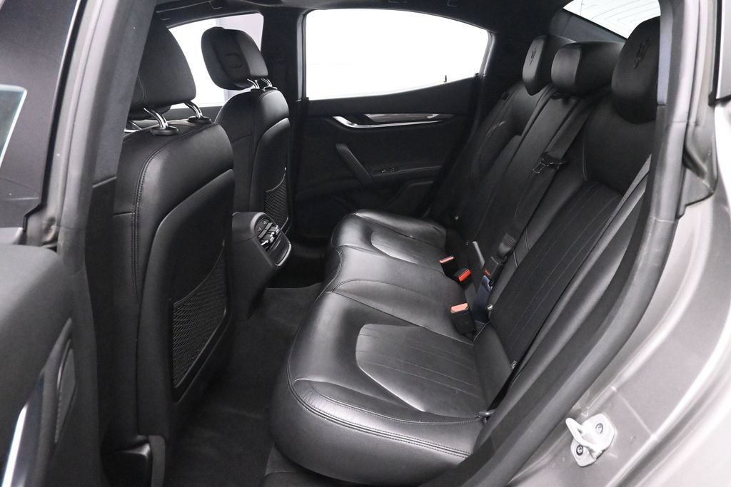 Used 2021 Maserati Ghibli S RWD image 14