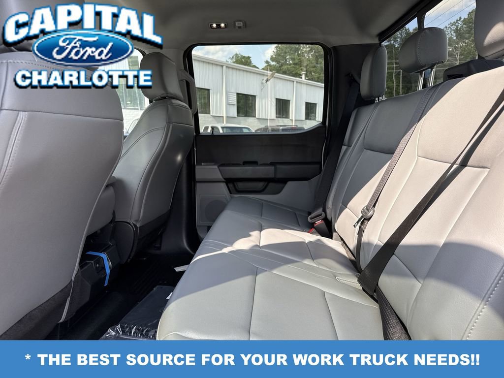 New 2025 Ford F450 XL w/ XL Chrome Package image 18