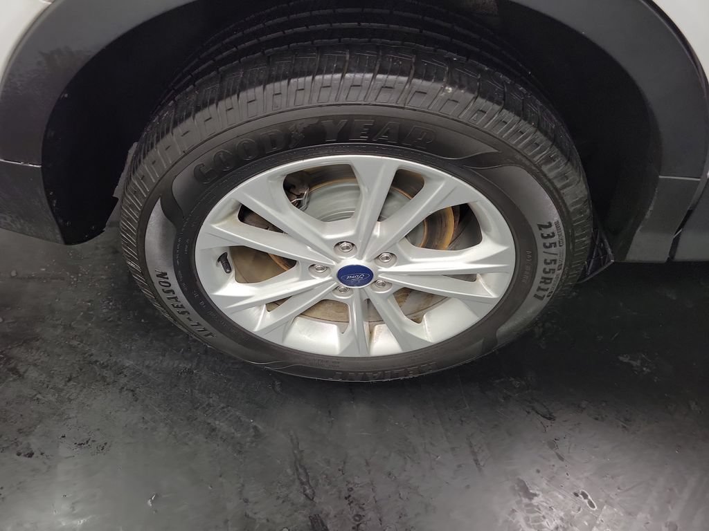 Used 2019 Ford Escape SE AWD/4WD image 12