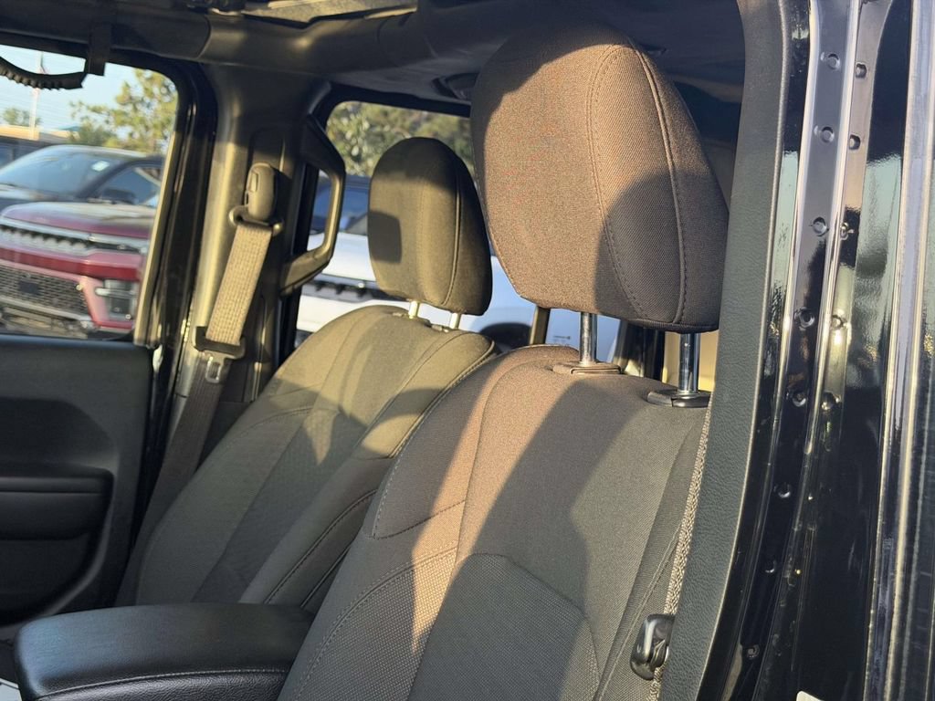 Used 2021 Jeep Gladiator Sport AWD/4WD image 20