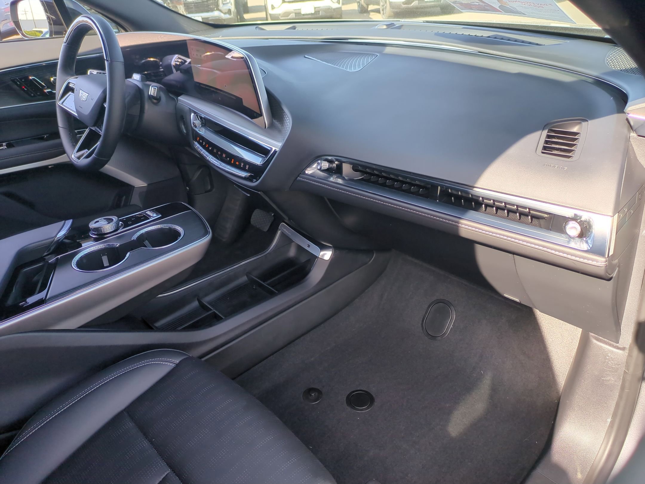 Certified 2024 Cadillac Lyriq Sport AWD/4WD image 30