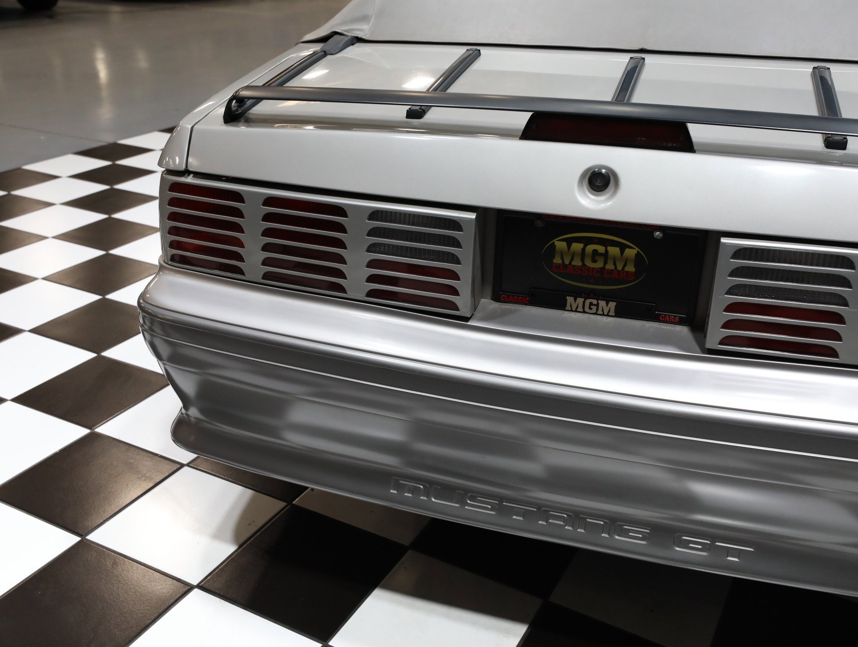 Used 1990 Ford Mustang GT image 31