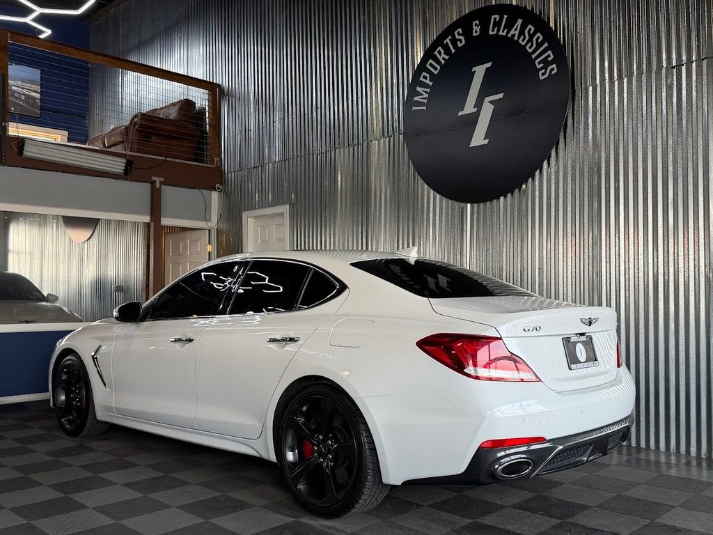 Used 2020 Genesis G70 3.3T w/ Elite Package RWD image 3