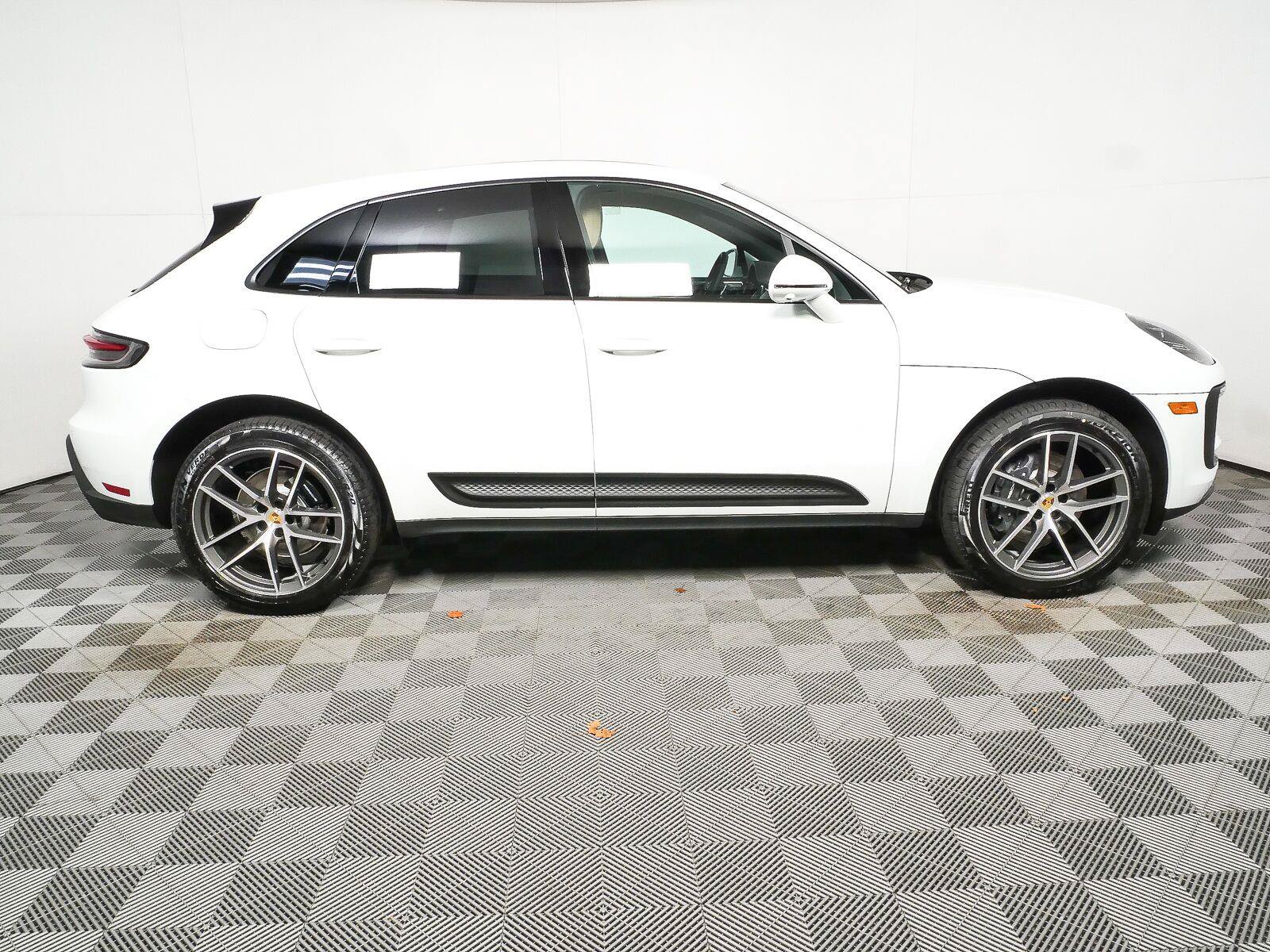 New 2026 Porsche Macan Turbo AWD/4WD image 29