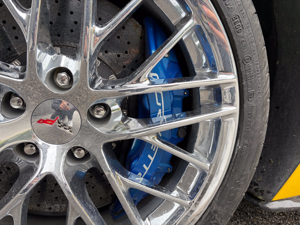 Used 2010 Chevrolet Corvette ZR1 w/ Preferred Equipment Group RWD image 50