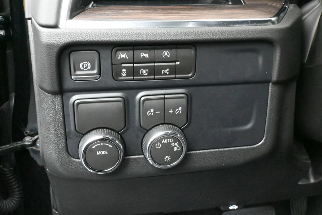Used 2026 Chevrolet Tahoe LS w/ LPO, Dark Essentials Package RWD image 16