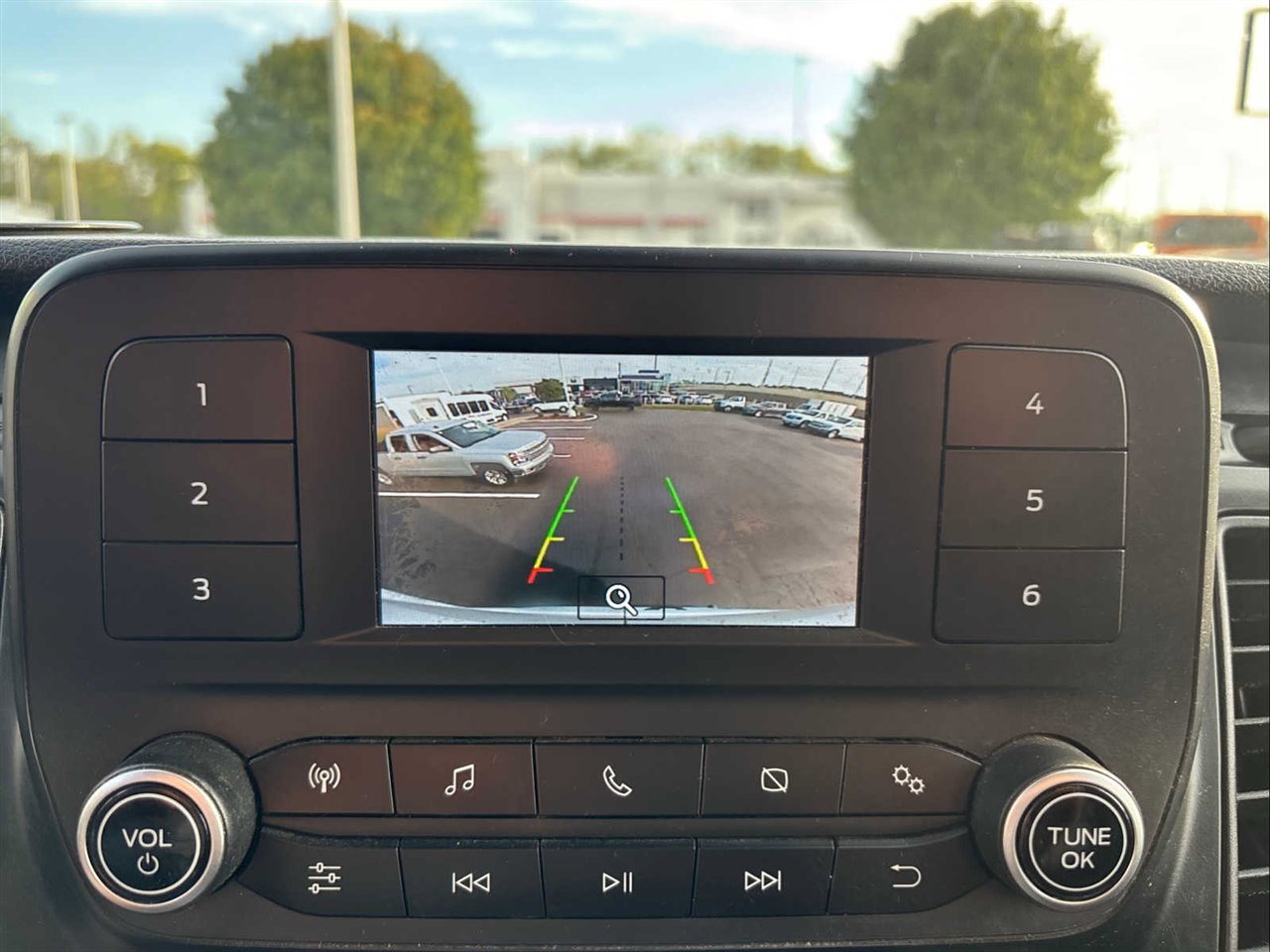 Used 2023 Ford Transit 250 Medium Roof image 19