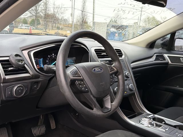 Used 2018 Ford Fusion SE image 10