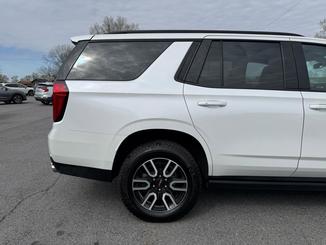 Used 2022 GMC Yukon AT4 w/ Max Trailering Package AWD/4WD image 40