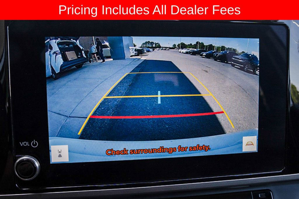 Used 2025 Toyota Camry LE FWD image 13