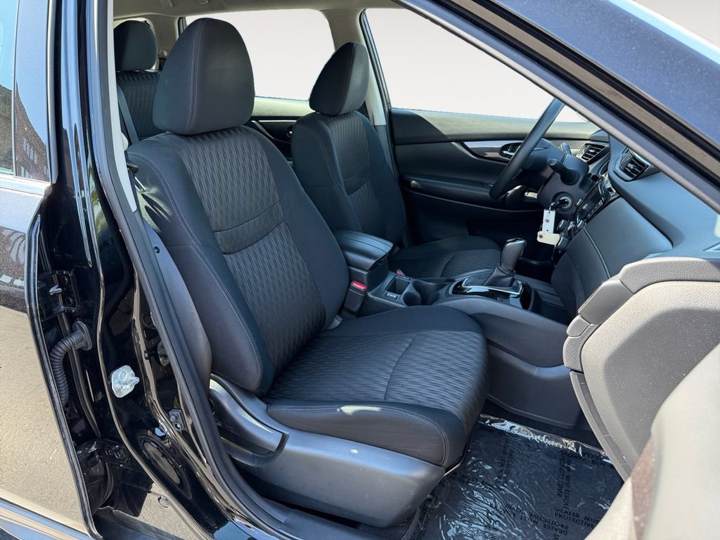 Used 2018 Nissan Rogue S AWD/4WD image 22