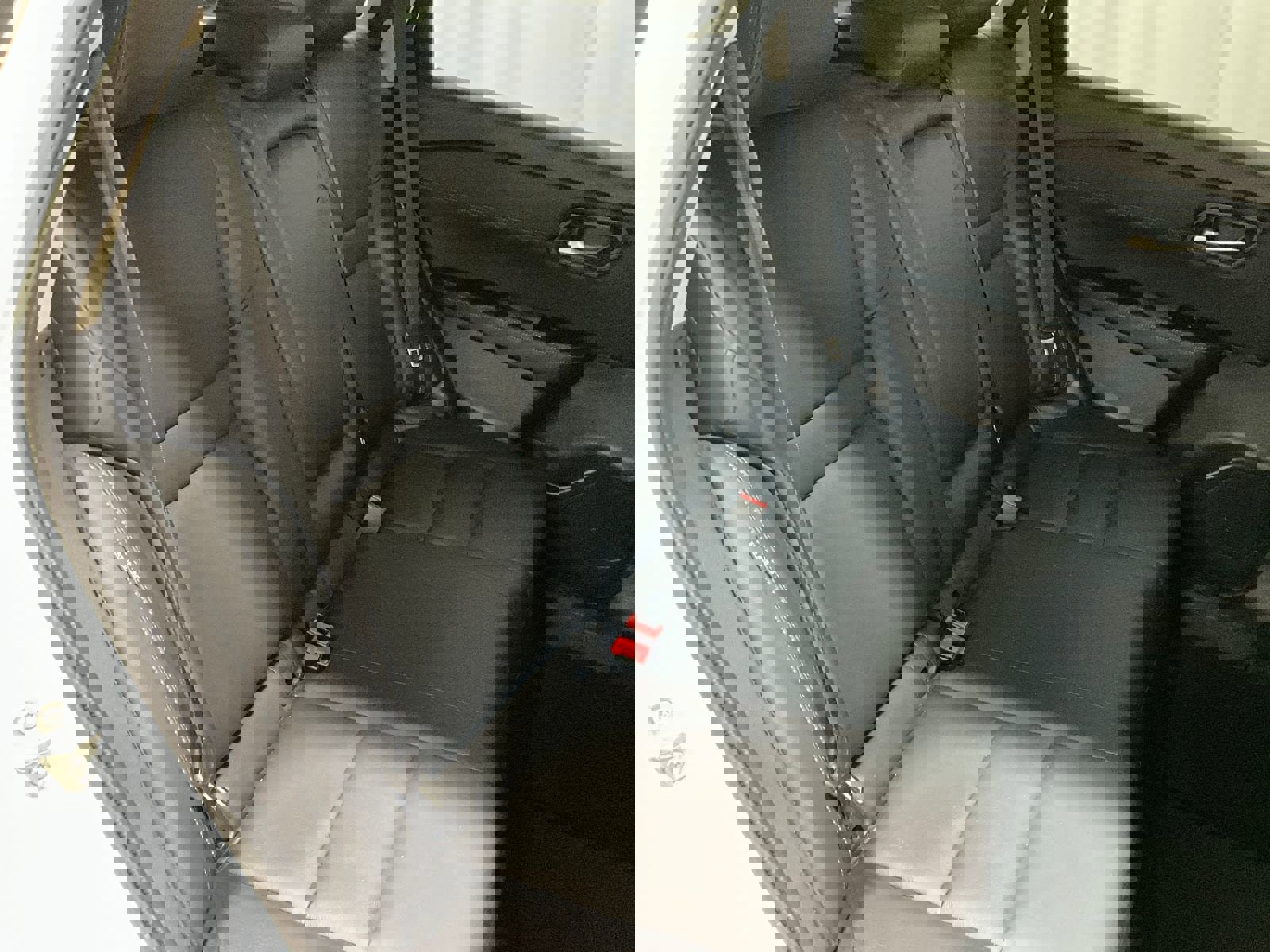 Used 2023 Nissan Rogue SL AWD/4WD image 23