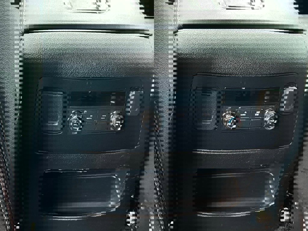 Used 2019 Chevrolet Suburban LT image 8