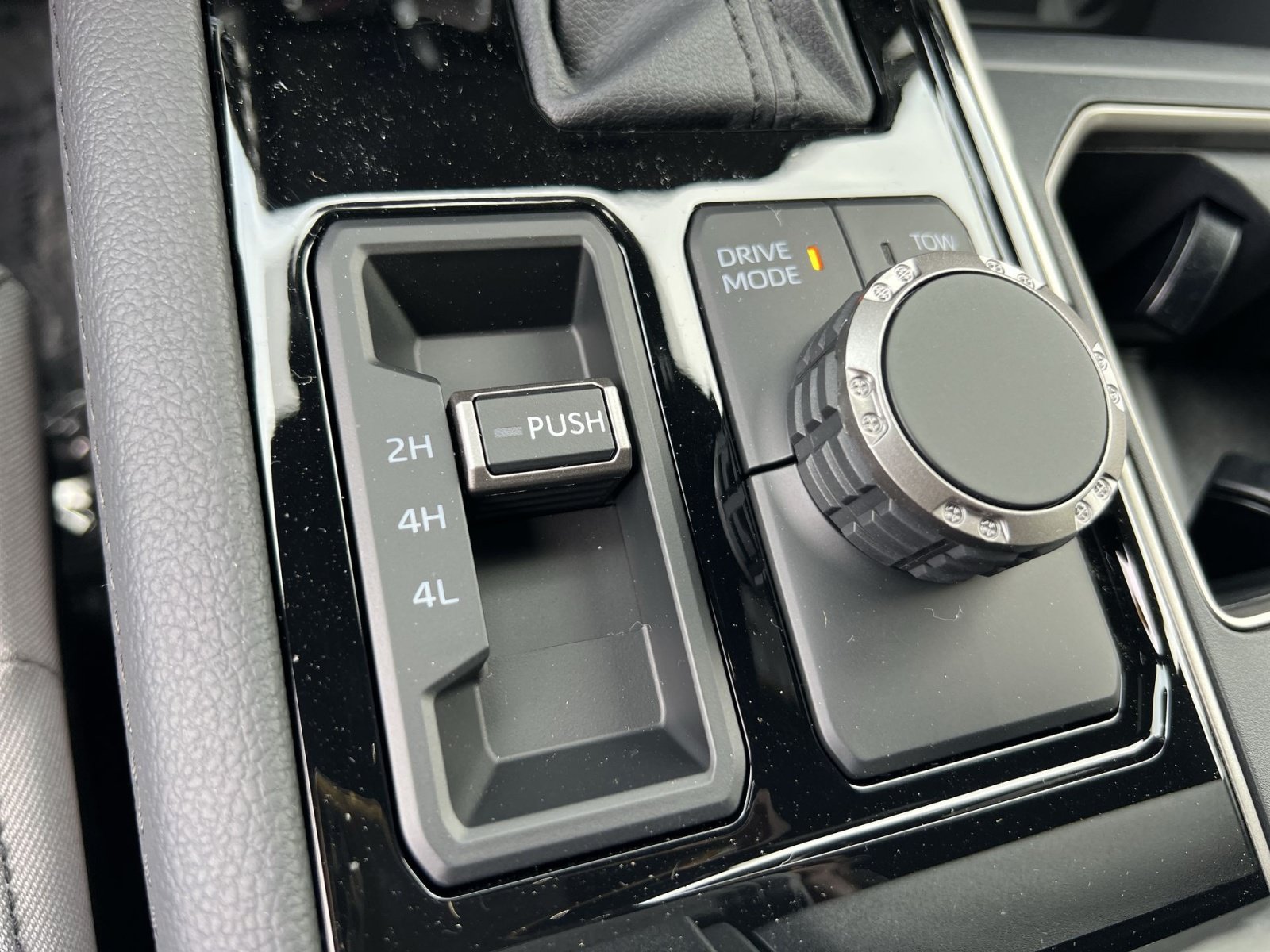 New 2026 Toyota Tundra Limited AWD/4WD image 24